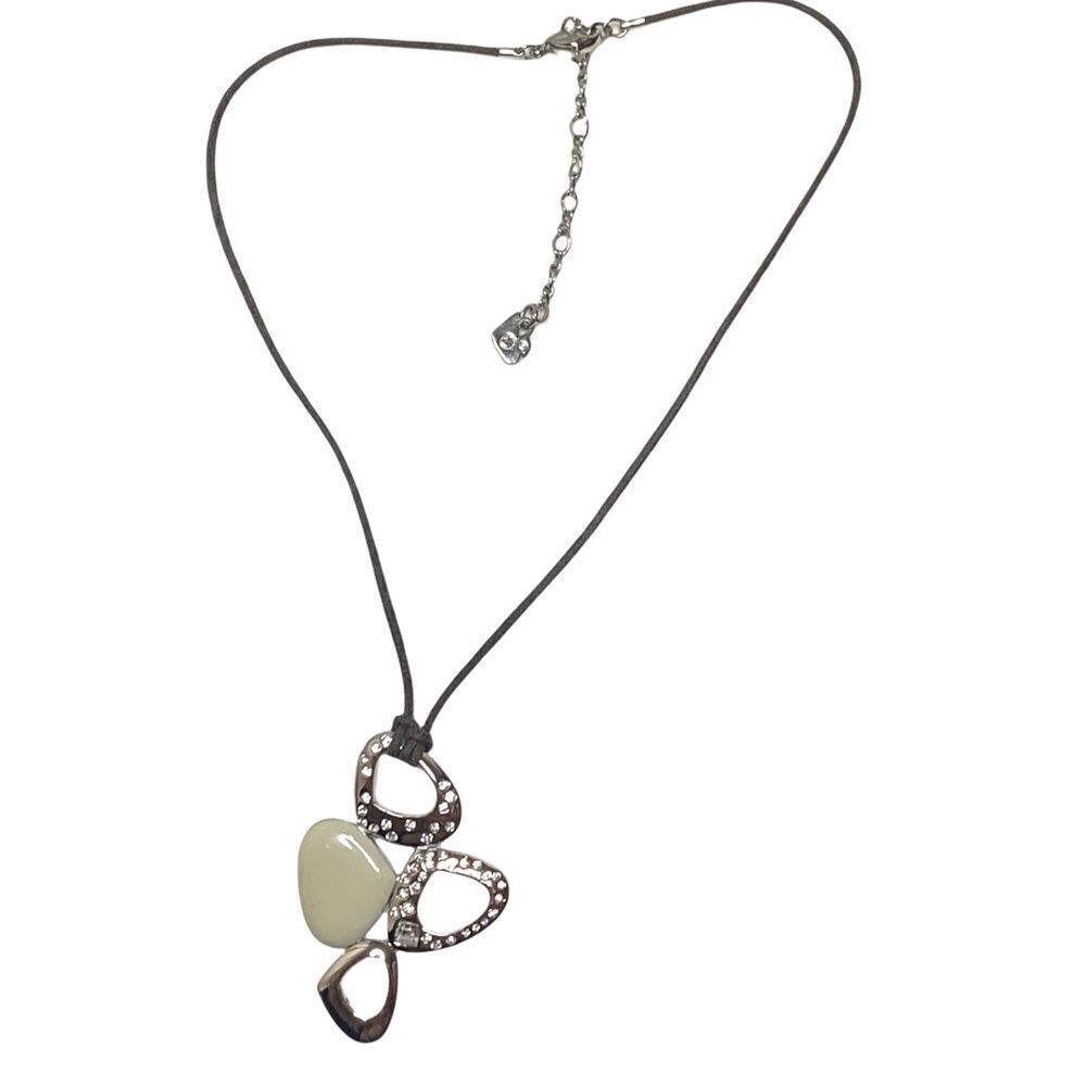 𝅺women’s Swavorski Crystal Necklace